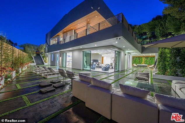 DailyMail.com can reveal that Hunter, 50, rented this $2,300-per-night luxury mansion in upscale Pacific Palisades and threw a party with female friends