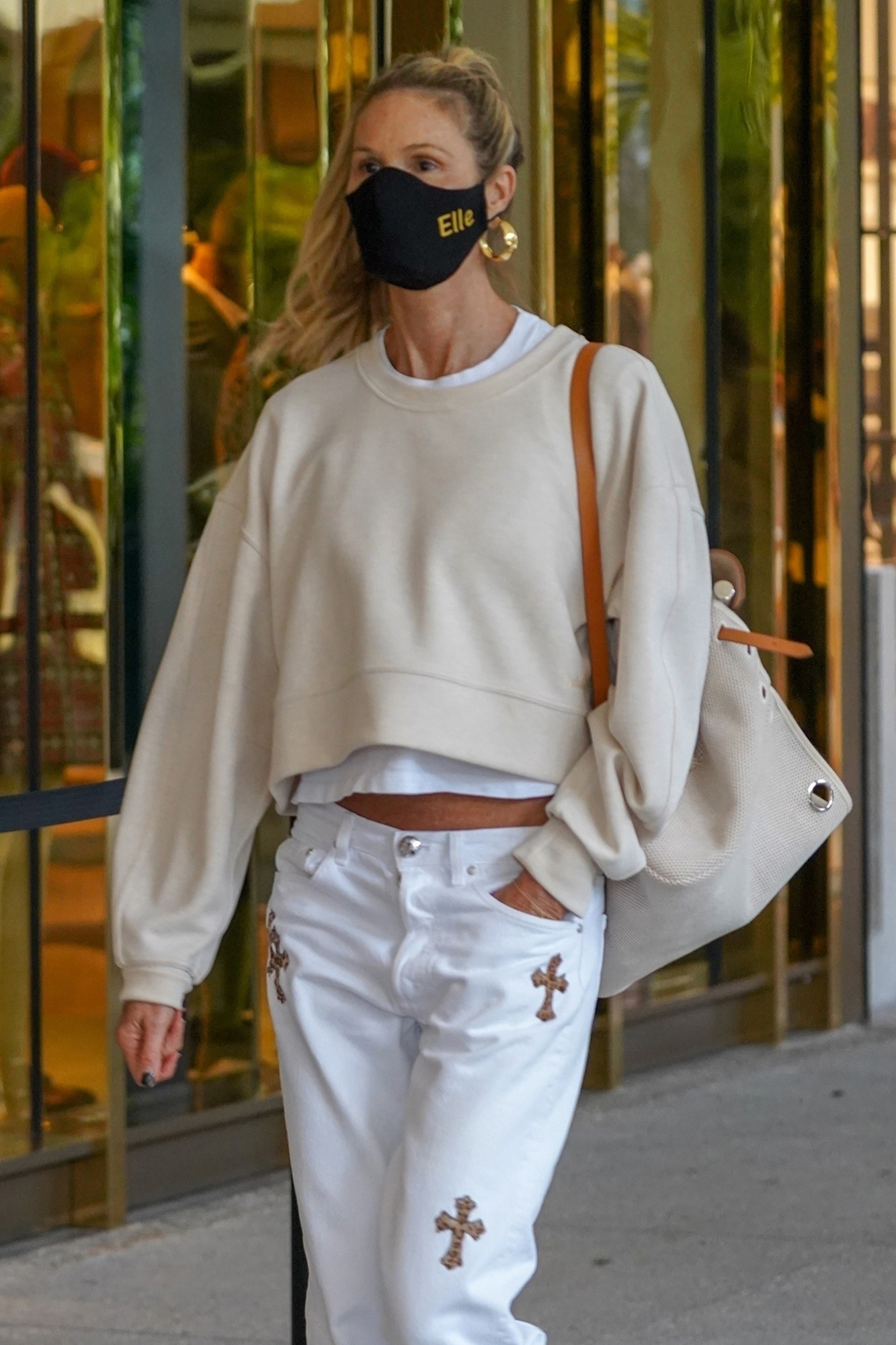 Supermodel Elle Macpherson
