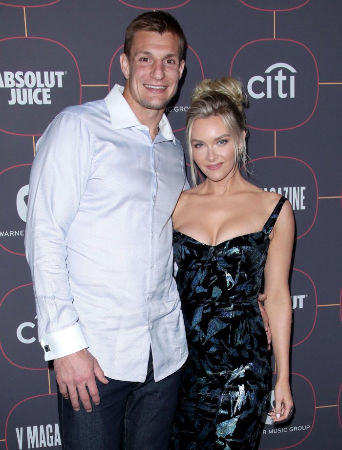 Rob Gronkowski Gets Kiss From Gf Camille Kostek After Super Bowl Win 1379