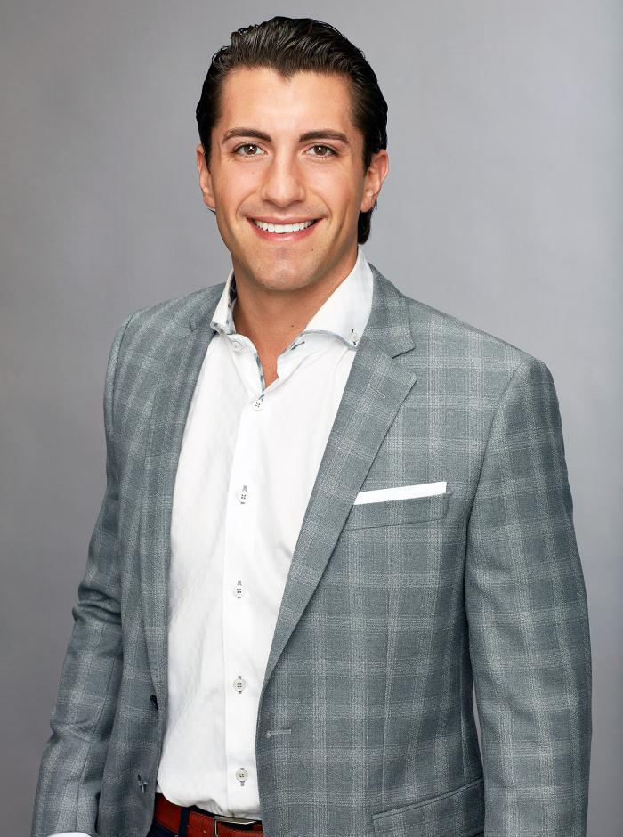 Bad Shoes Becca Kufrin Jason Tartick Shares His Bachelor Regrets