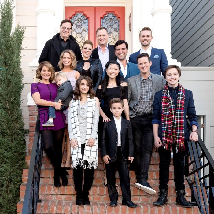 Candace Cameron Bure Confirms There Are Full House Fuller House Group Chats