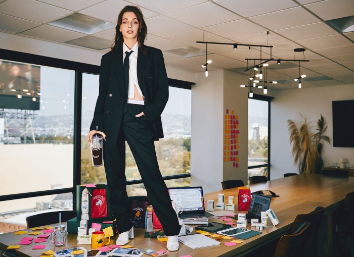 Emma Chamberlain: It’s Badass to be Mane Addicts’ Mane Muse
