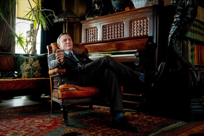 Daniel Craig Knives Out