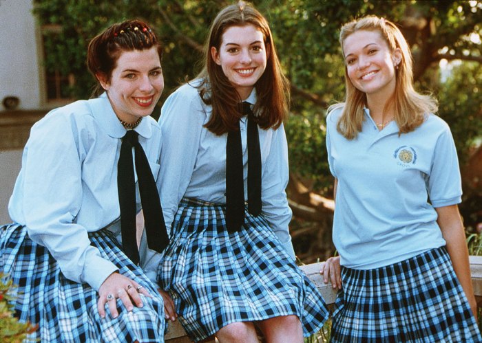 Mandy Moore Dyes Hair ‘Princess Diaries’ Blonde Thanks to $9 Box Color: Pic