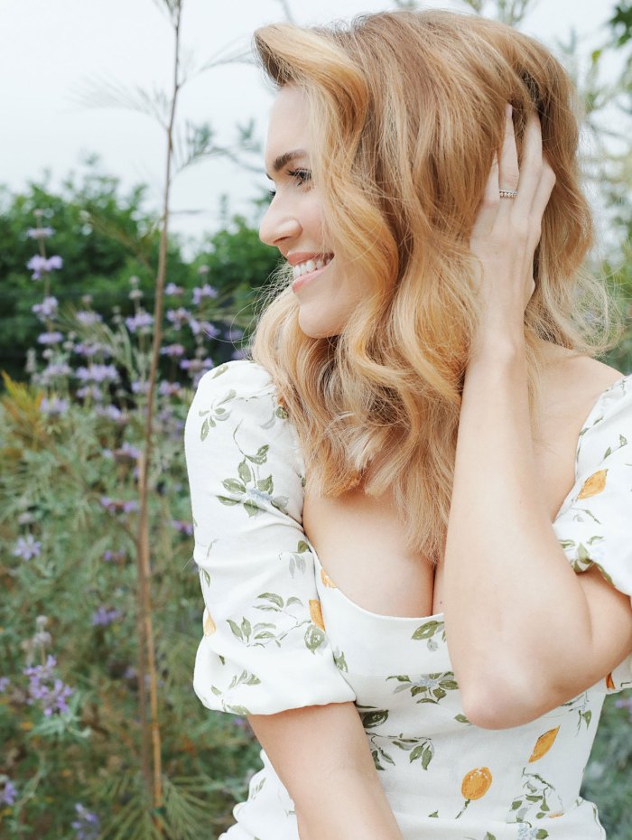 Mandy Moore Dyes Hair ‘Princess Diaries’ Blonde Thanks to $9 Box Color: Pic