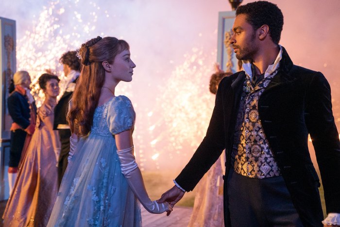 Phoebe Dynevor Reacts to Rege-Jean Page Bridgerton Exit