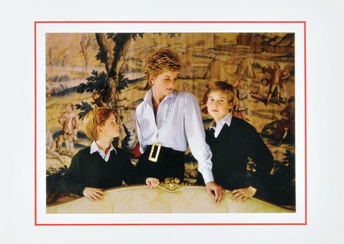 The Meaningful Outfit That Inspired Princess Diana’s Statue