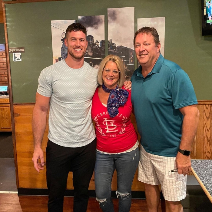 The Bachelorette’s Clayton Echard Is ‘Feeling Thankful’ Amid Bachelor Casting News