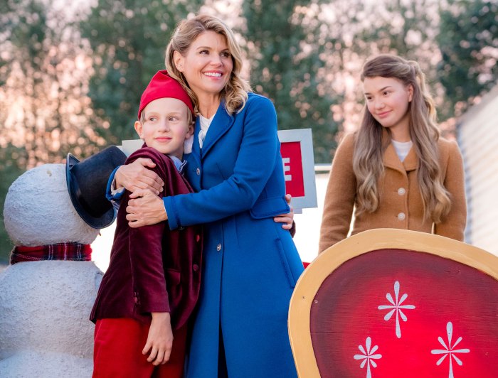 Lori Loughlin Cant Wait Get Back Work When Calls Heart Spinoff