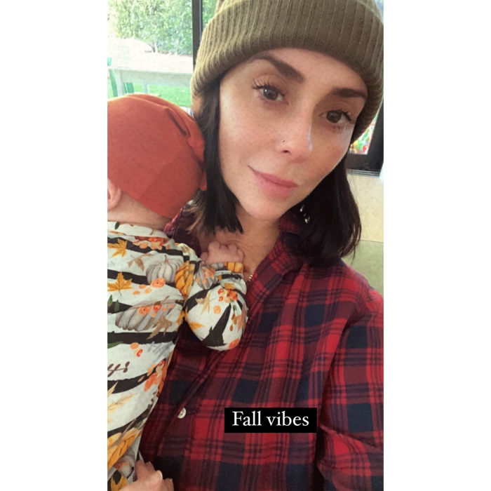 Jennifer Love Hewitt Gives 1st Glimpse of 1-Month-Old Son Aidan: Photo