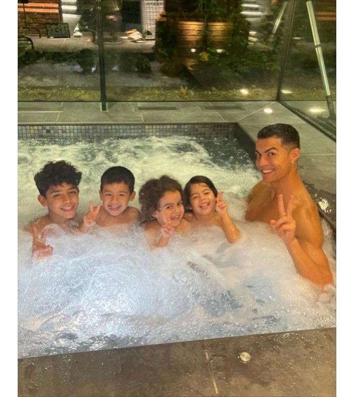 Cristiano Ronaldo Is Expecting 2nd Set of Twins With Rodriguez