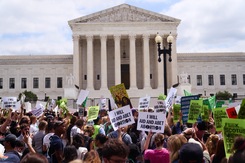 Supreme court roe v wade protests