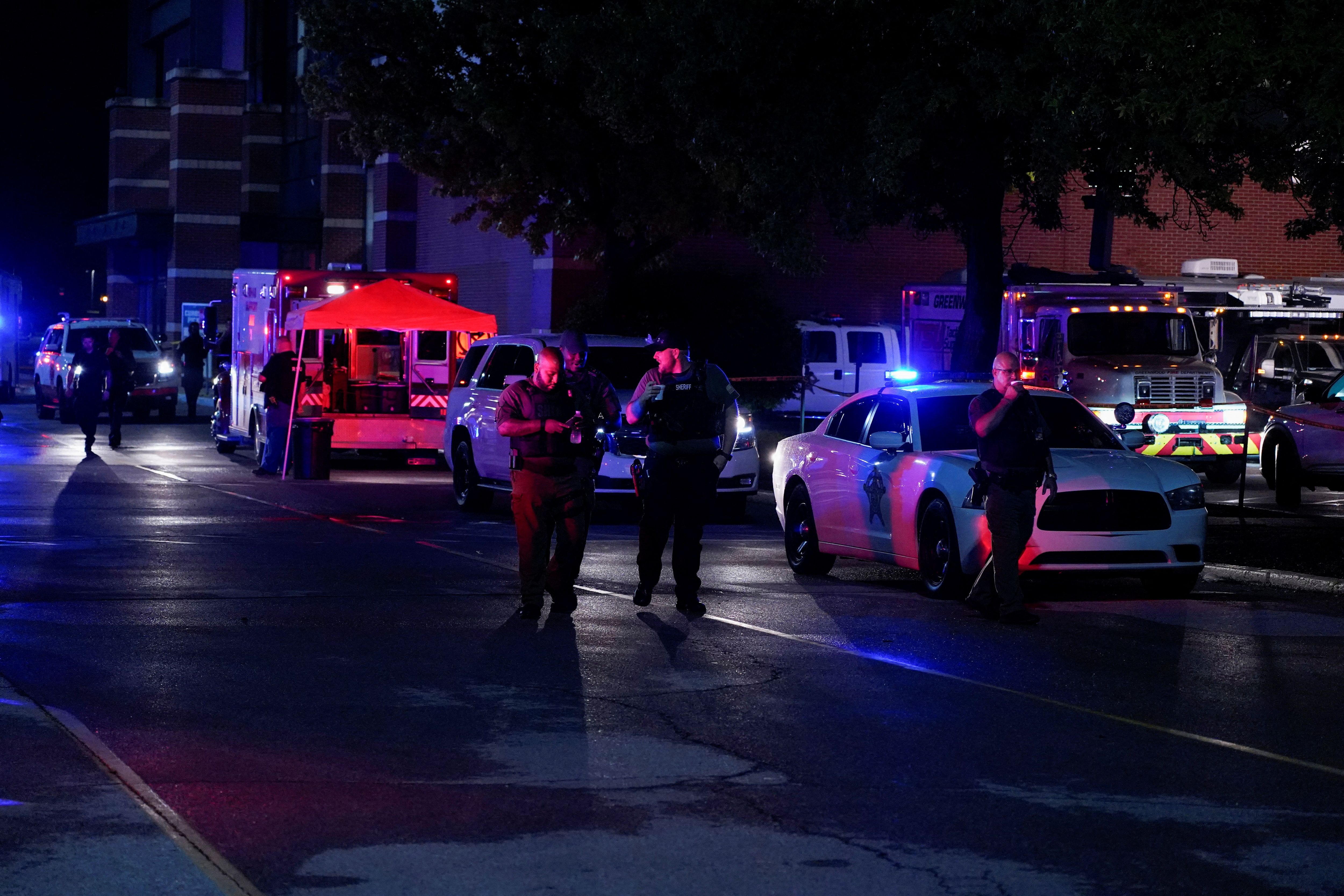 Gunfire at a shopping mall in Greenwood