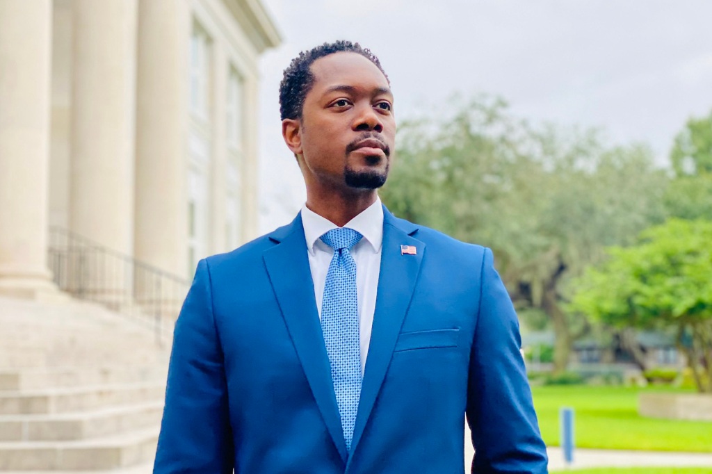 Democrat Allen Ellison solicited the anonymous winner for a donation on Twitter.