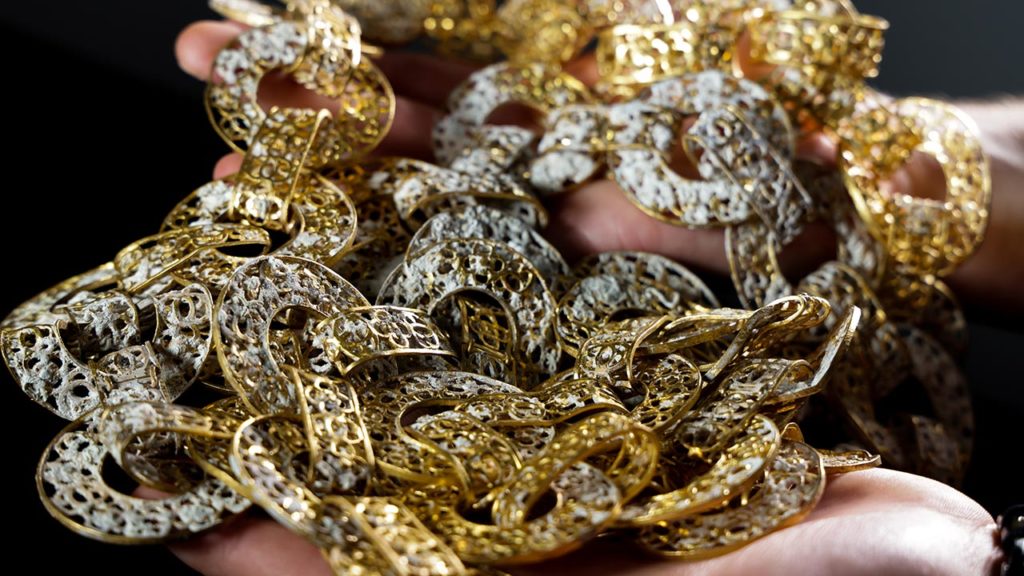 Sunken jewels, buried treasure uncovered in the Bahamas from iconic 17th  century Spanish shipwreck -
