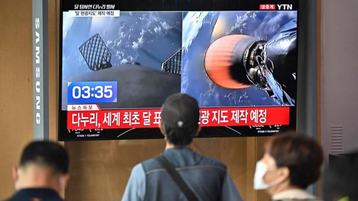 South Korean spacecraft launched to the moon, country's 1st | Deccan Herald