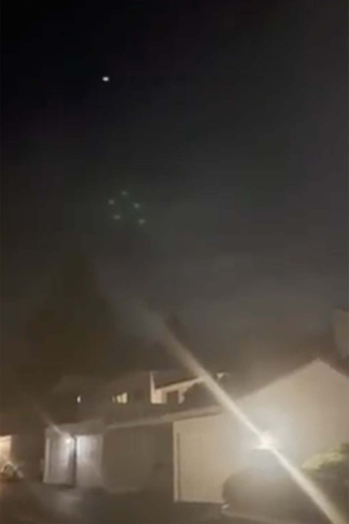 The unidentified light pattern was seen in the sky. 