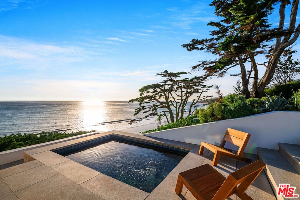 The hot tub.